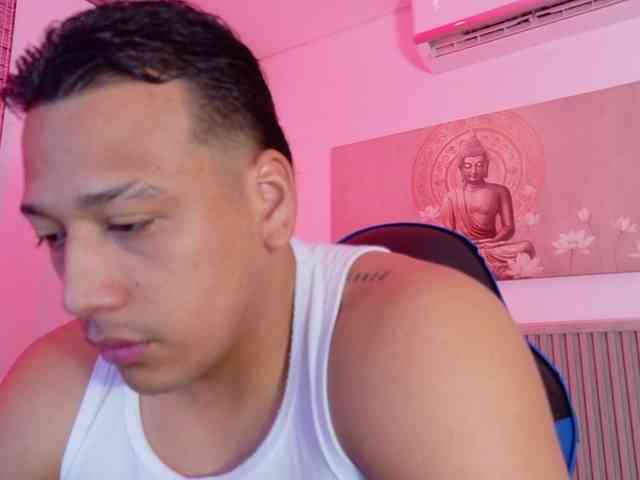 Tom-Muscle Tom-Muscle