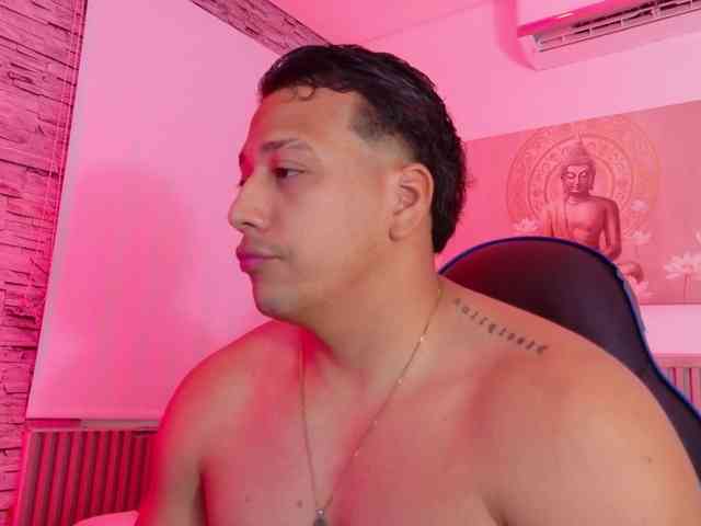 Tom-Muscle Tom-Muscle