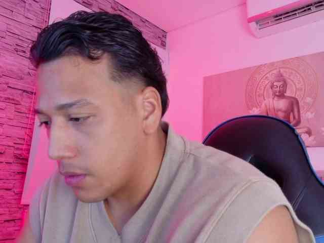 Tom-Muscle Tom-Muscle