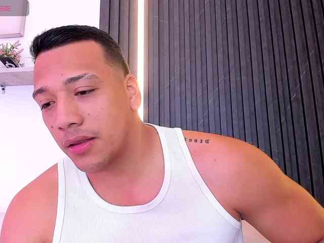 Tom-Muscle Tom-Muscle