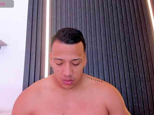 Tom-Muscle Tom-Muscle