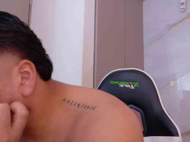 Tom-Muscle Tom-Muscle