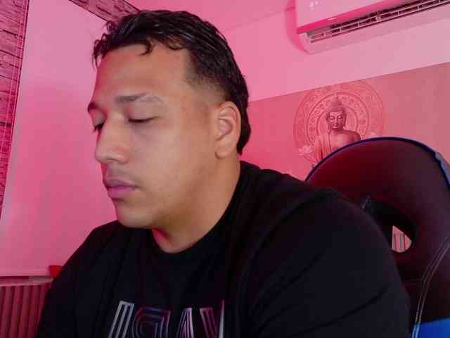 Tom-Muscle Tom-Muscle