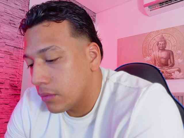 Tom-Muscle Tom-Muscle