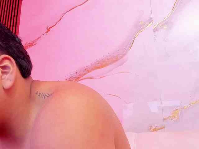 Tom-Muscle Tom-Muscle