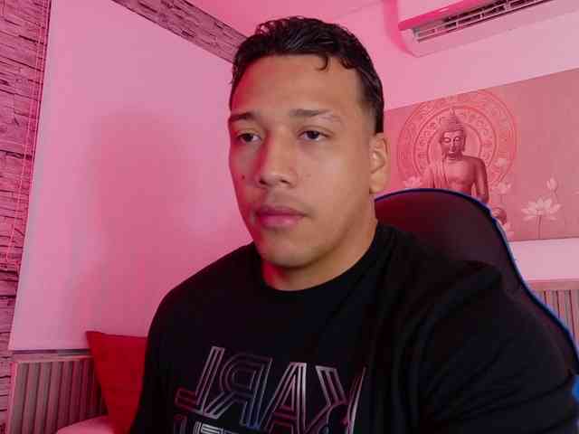 Tom-Muscle Tom-Muscle