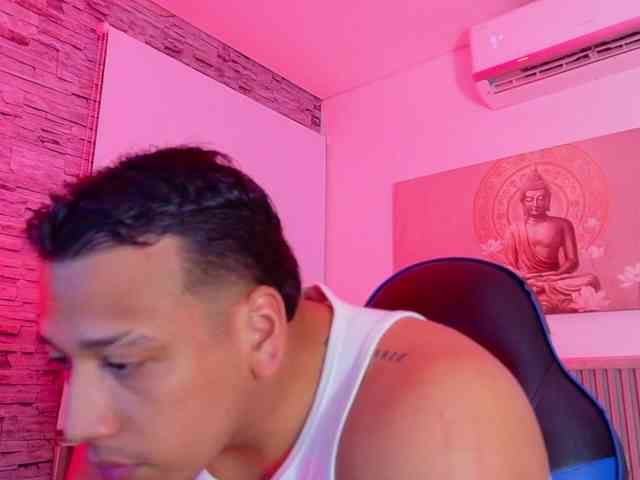 Tom-Muscle Tom-Muscle