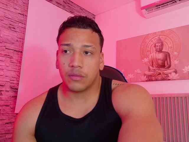 Tom-Muscle Tom-Muscle