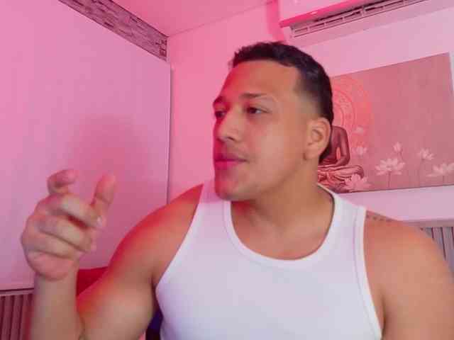 Tom-Muscle Tom-Muscle