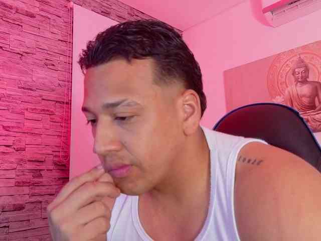 Tom-Muscle Tom-Muscle