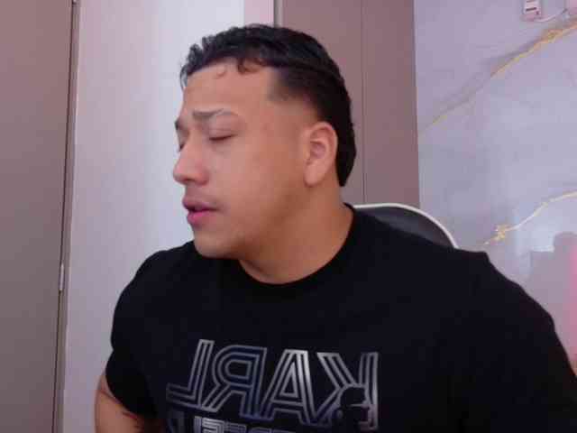 Tom-Muscle Tom-Muscle