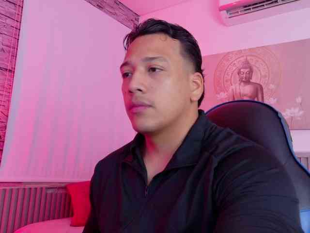 Tom-Muscle Tom-Muscle