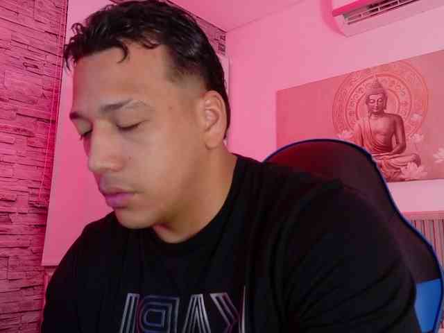 Tom-Muscle Tom-Muscle