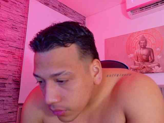 Tom-Muscle Tom-Muscle