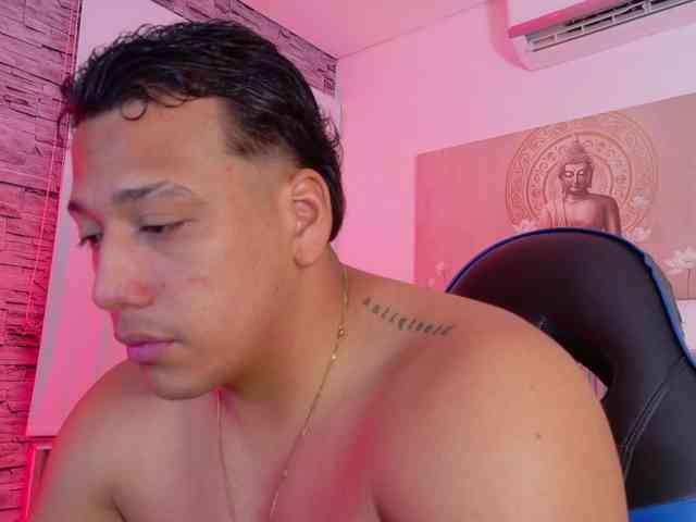 Tom-Muscle Tom-Muscle