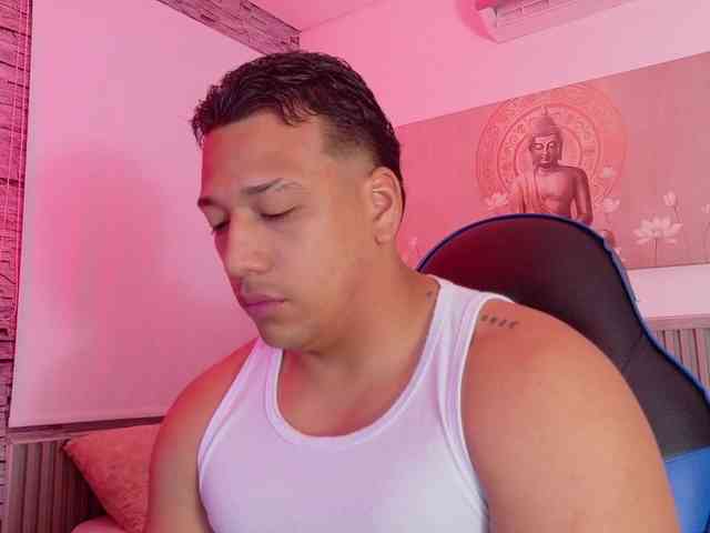 Tom-Muscle Tom-Muscle