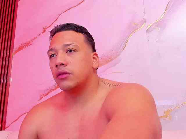 Tom-Muscle Tom-Muscle