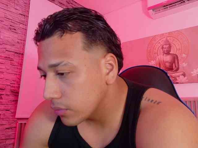 Tom-Muscle Tom-Muscle