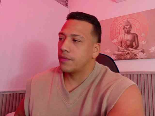 Tom-Muscle Tom-Muscle