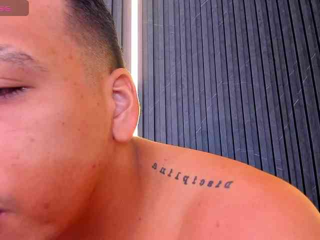 Tom-Muscle Tom-Muscle