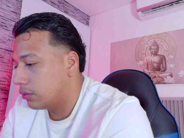 Tom-Muscle Tom-Muscle