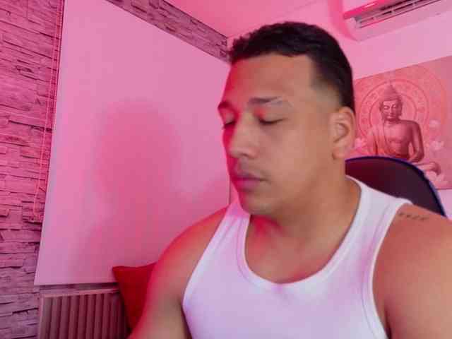 Tom-Muscle Tom-Muscle