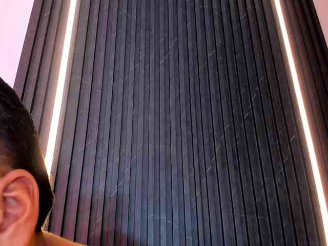 Tom-Muscle Tom-Muscle