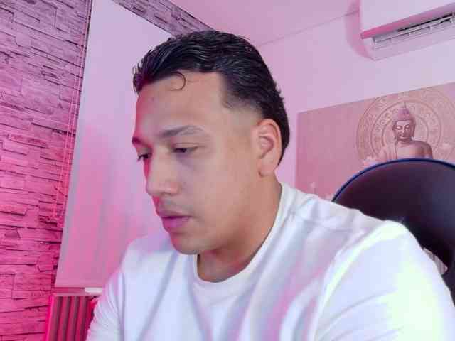 Tom-Muscle Tom-Muscle