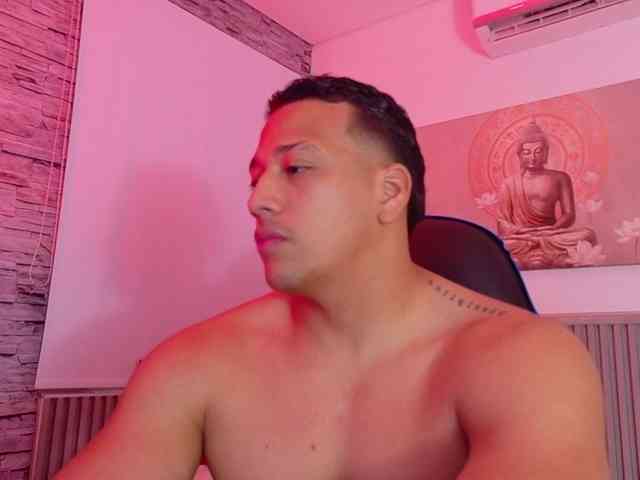 Tom-Muscle Tom-Muscle