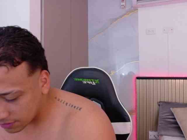 Tom-Muscle Tom-Muscle