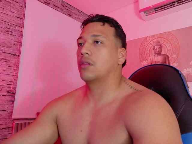 Tom-Muscle Tom-Muscle