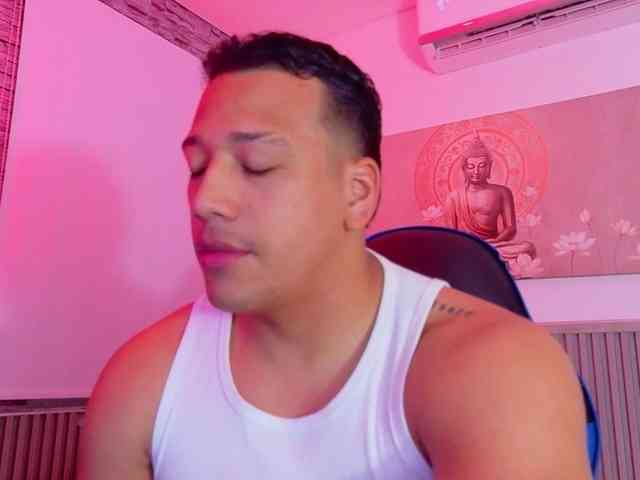 Tom-Muscle Tom-Muscle