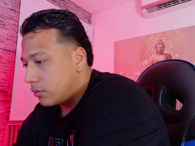 Tom-Muscle Tom-Muscle