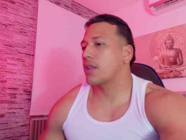 Tom-Muscle Tom-Muscle