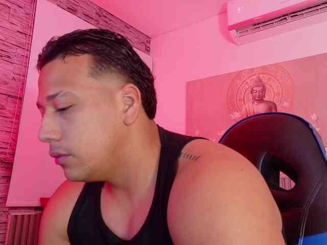 Tom-Muscle Tom-Muscle