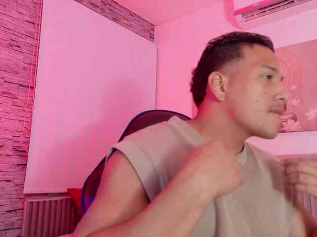 Tom-Muscle Tom-Muscle