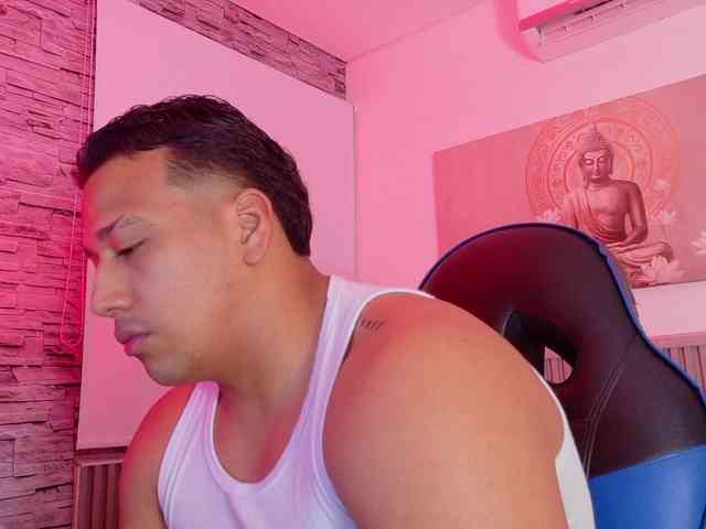 Tom-Muscle Tom-Muscle