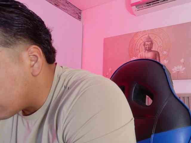 Tom-Muscle Tom-Muscle