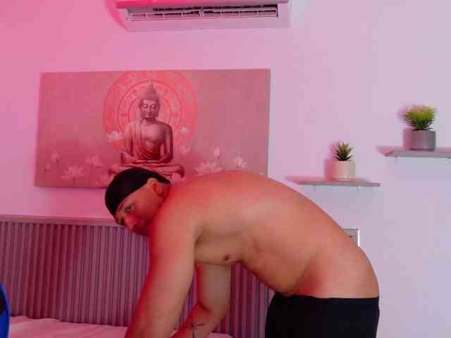 Tom-Muscle Tom-Muscle