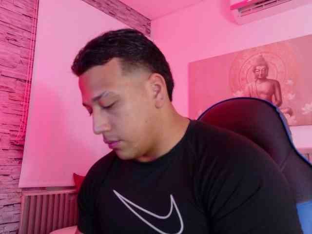 Tom-Muscle Tom-Muscle