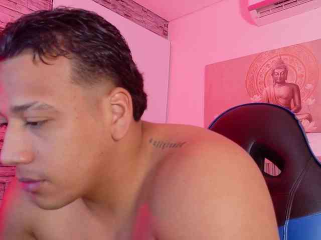 Tom-Muscle Tom-Muscle