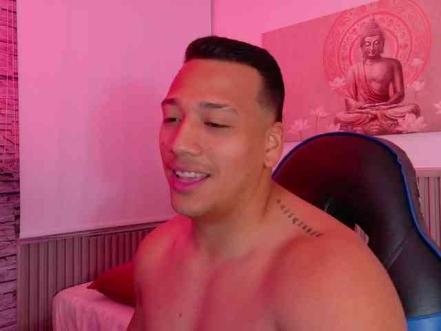 Tom-Muscle Tom-Muscle