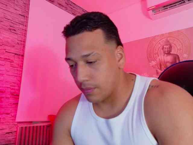 Tom-Muscle Tom-Muscle