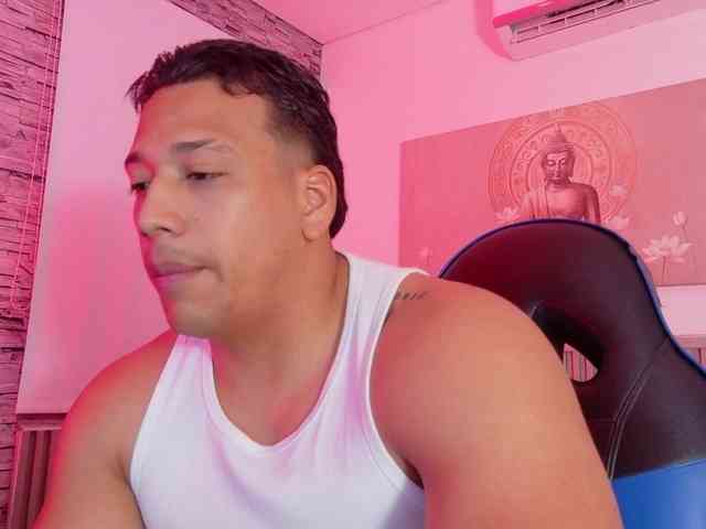 Tom-Muscle Tom-Muscle