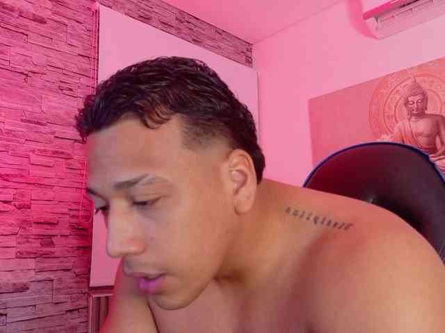 Tom-Muscle Tom-Muscle