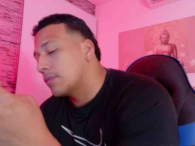 Tom-Muscle Tom-Muscle