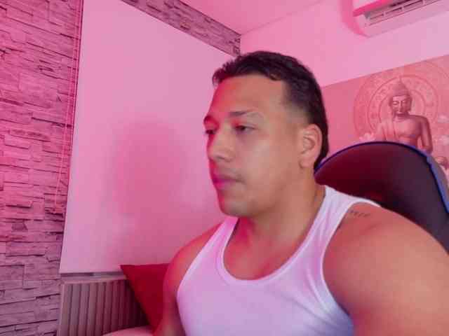 Tom-Muscle Tom-Muscle