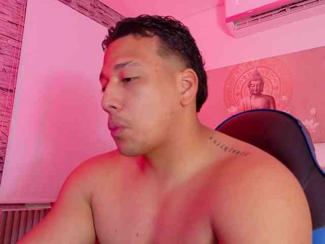 Tom-Muscle Tom-Muscle