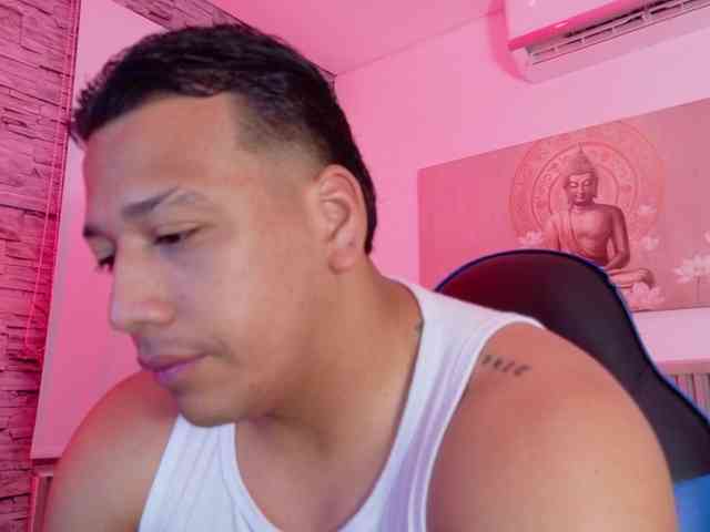 Tom-Muscle Tom-Muscle