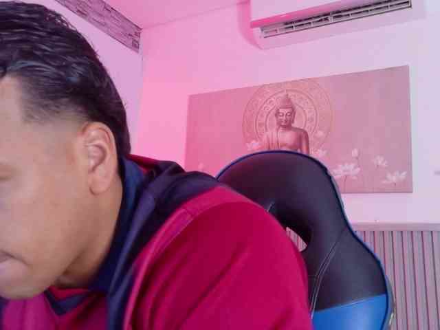 Tom-Muscle Tom-Muscle